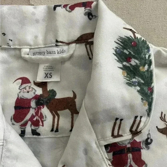 Pottery Barn Kids | Wmn's Santa
Pajamas Size XS - Picture 3 of 6